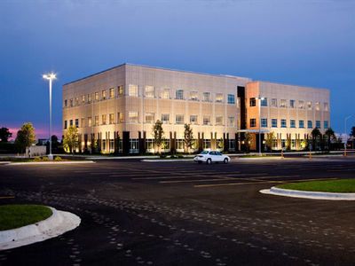 BELL VALLEY COMMONS: 1252 Bell Valley Rd, Rockford, IL 61108